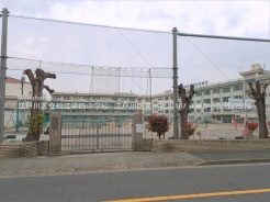 江戸川区東小松川１丁目