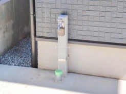 草加市氷川町