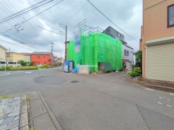 越谷市東大沢３丁目