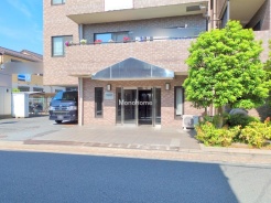 越谷市宮本町１丁目
