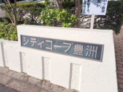 外観エントランス