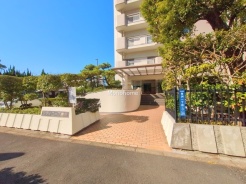 外観エントランス