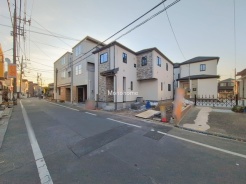 足立区本木東町