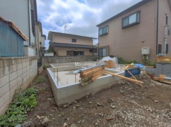 足立区東六月町